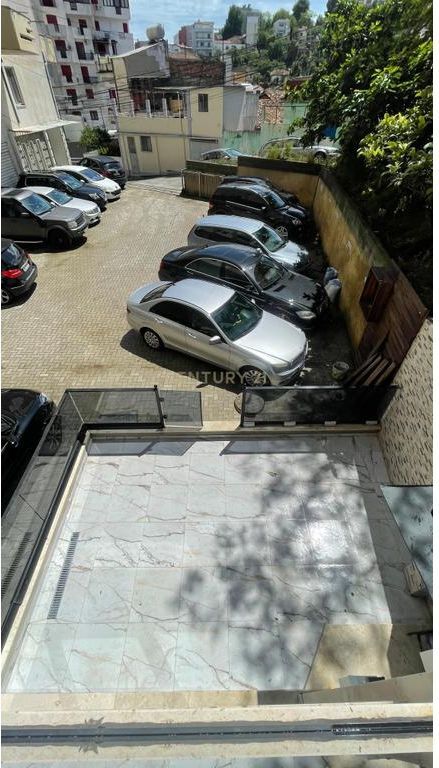 EKSKLUZIVE APARTAMENT/DUPLEX PER SHITJE TEK GJYKATA, DURRES !