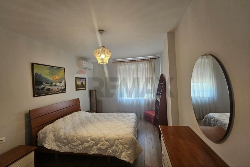 1+1 Super Comfortable near the Artistic High School
