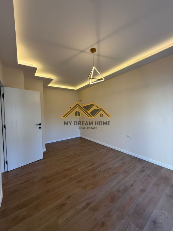 SHITET APARTAMENT 1+1 TEK LAGJIA 6 DURRES !!!