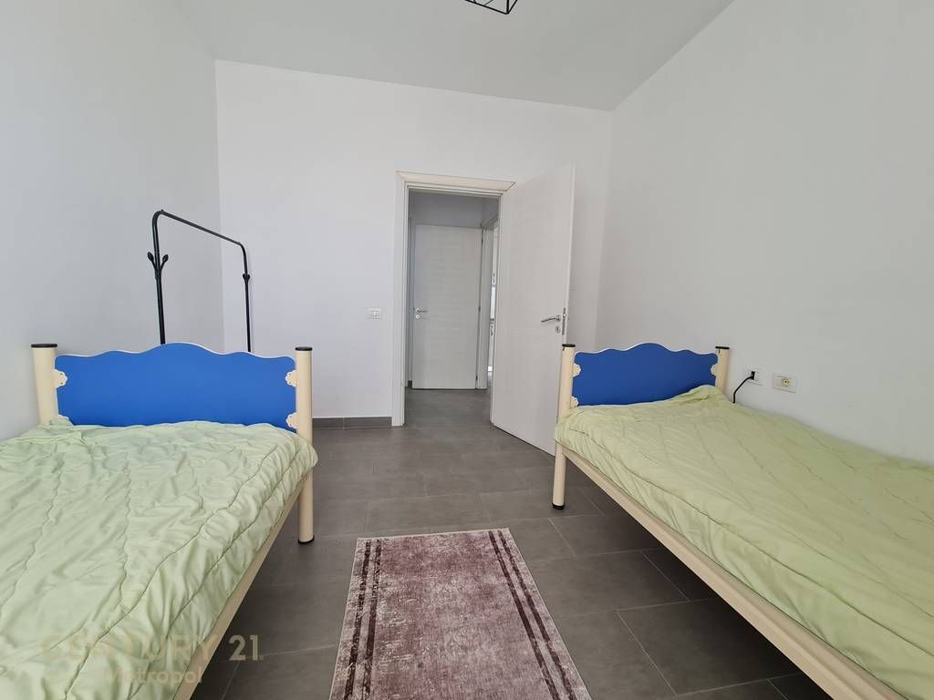 SHITET APARTAMENT 2+1+2 NE KAMEZ, RRUGE KRYESORE!