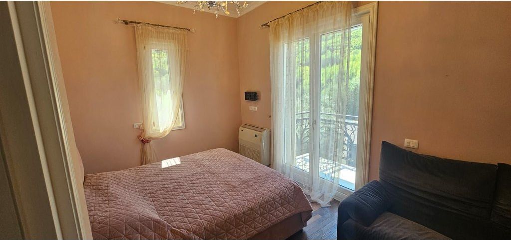 Jepet me qira Vilë Private me Pishinë në Damjan, Vaqarr – Qetësi dhe Privatësi vetëm pak minuta nga Tirana!