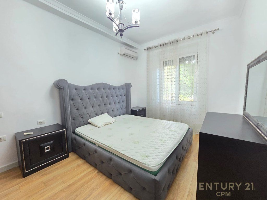 APARTAMET 2+1 ME QIRA TEK SHALLVARET bot143019