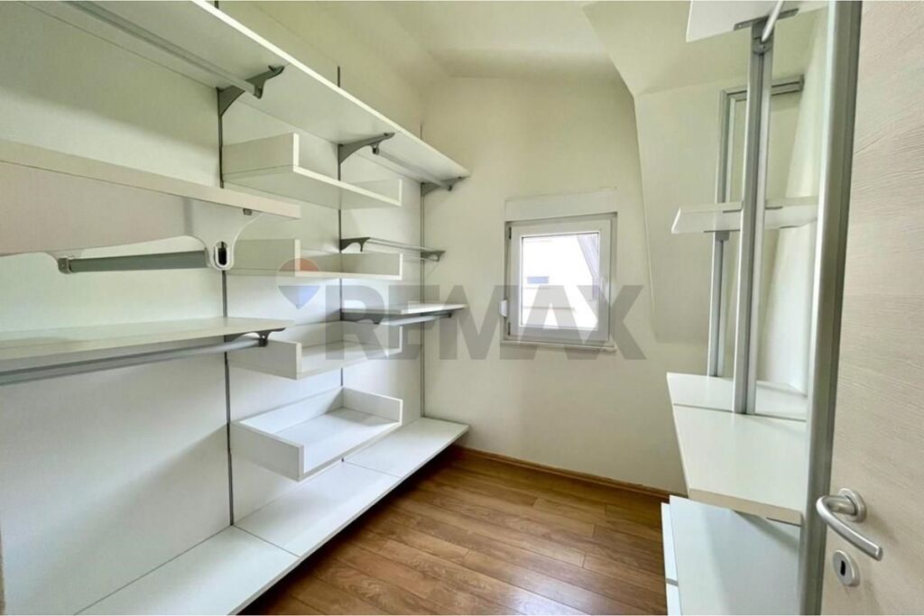 VILLAS FOR RENT WHITE HOUSE RESIDENCE