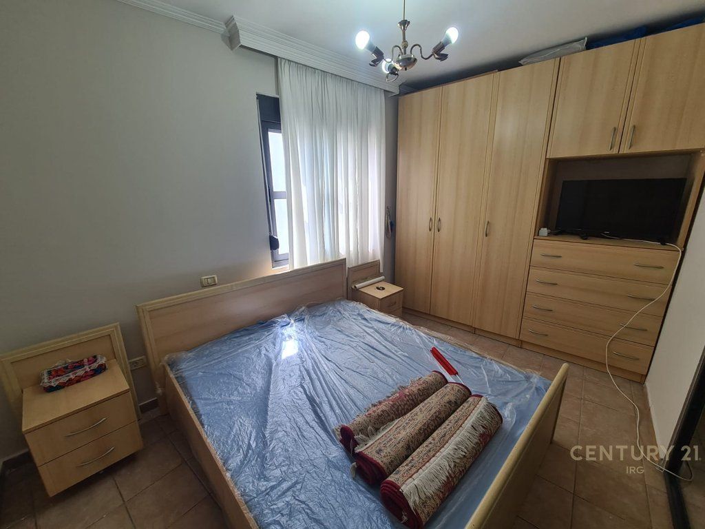 APARTAMENT 1+1 TEK RRUGA 5 MAJI!