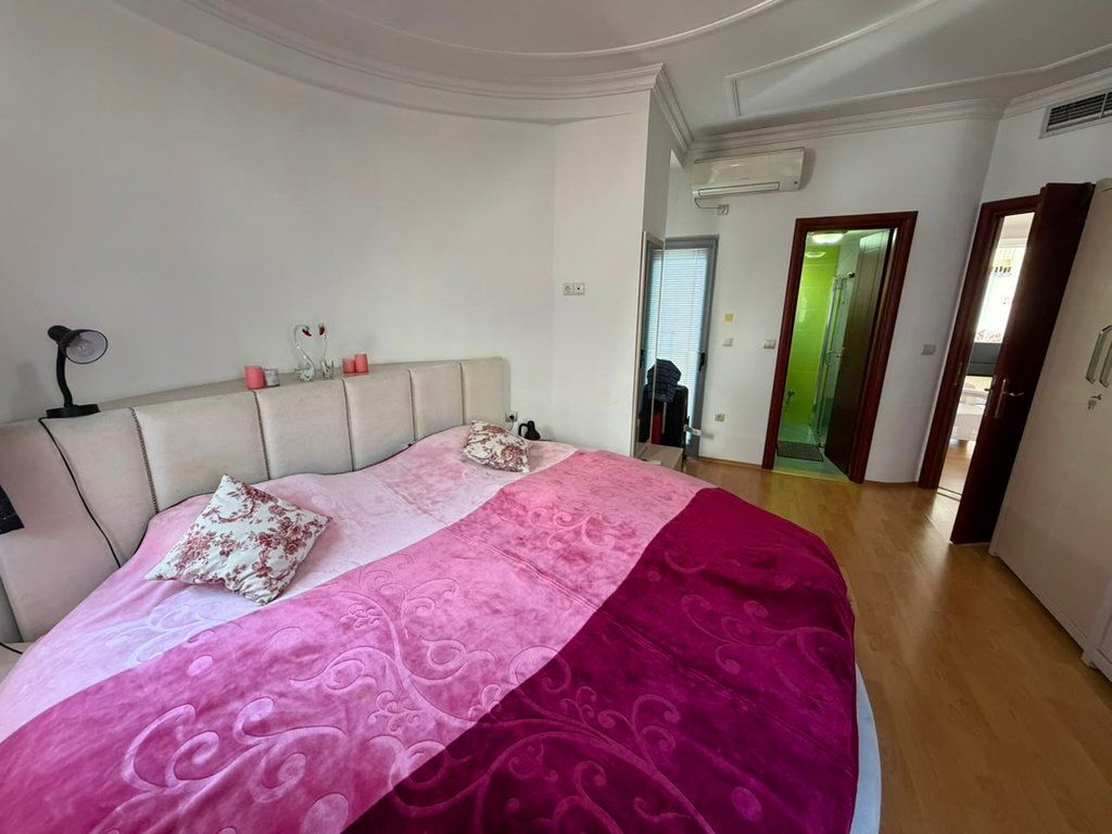 OKAZION! SARANDE, APARTAMENT ME PAMJE TE HAPUR NGA DETI 3+1+3 PER SHITJE