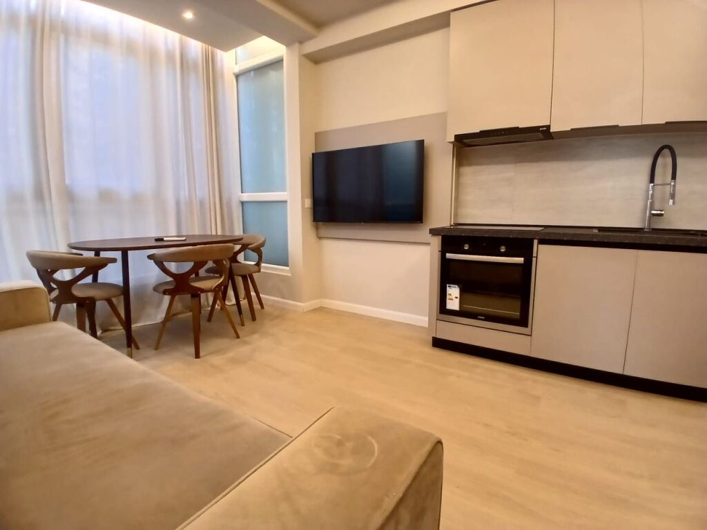 Appartamento 1+1+1 con Balcone in Affitto