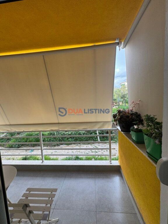 We rent a 2+1 apartment at the Tom Doshi Complex, Shkoze.