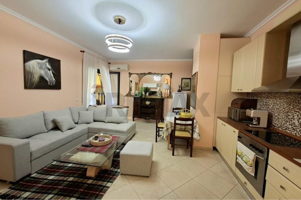 JEPET ME QIRA APARTAMENT 1+1 TEK PAZARI I RI