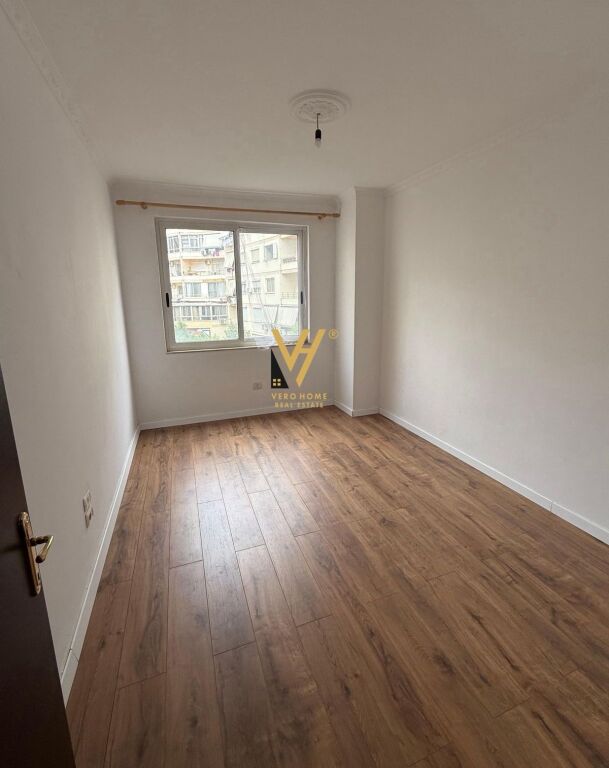 VENDESI APPARTAMENTO 2+1+BLK A ASTIR, FRATARI 140.000 EURO