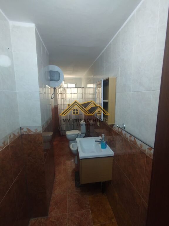 JEPET ME QIRA APARTAMENT 1+1 UKD NE DURRES!!