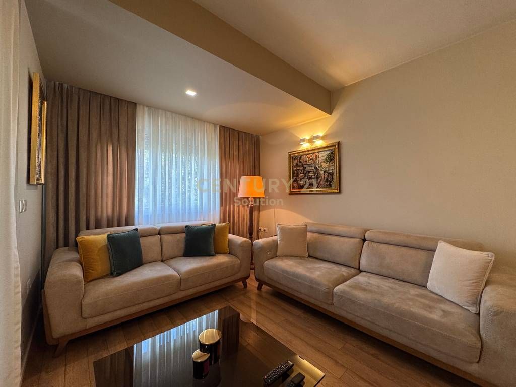VENDIAMO 2+1 + 🅿️ AL LAGO ASCIUTTO 360,000 €