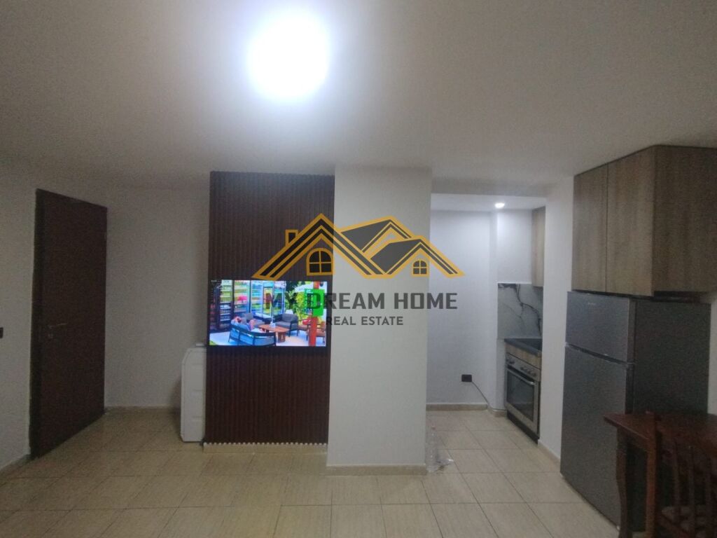 JEPET ME QIRA APARTAMENT 1+1 UKD NE DURRES!!