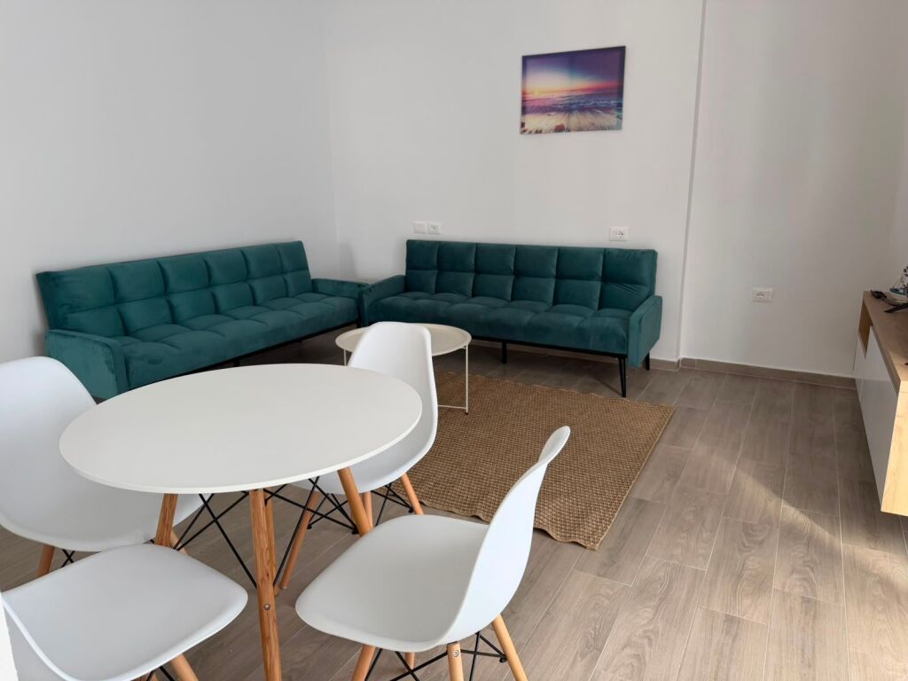 Apartament ne shitje 1+1 ne. Golem Durres