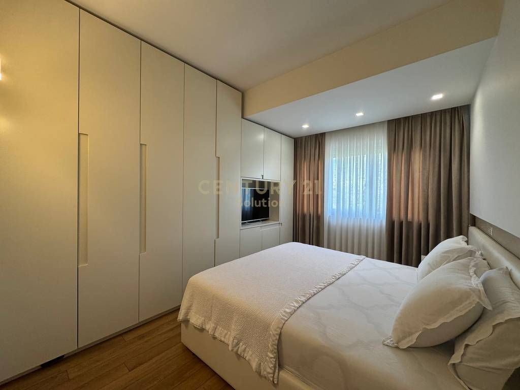 VENDIAMO 2+1 + 🅿️ AL LAGO ASCIUTTO 360,000 €