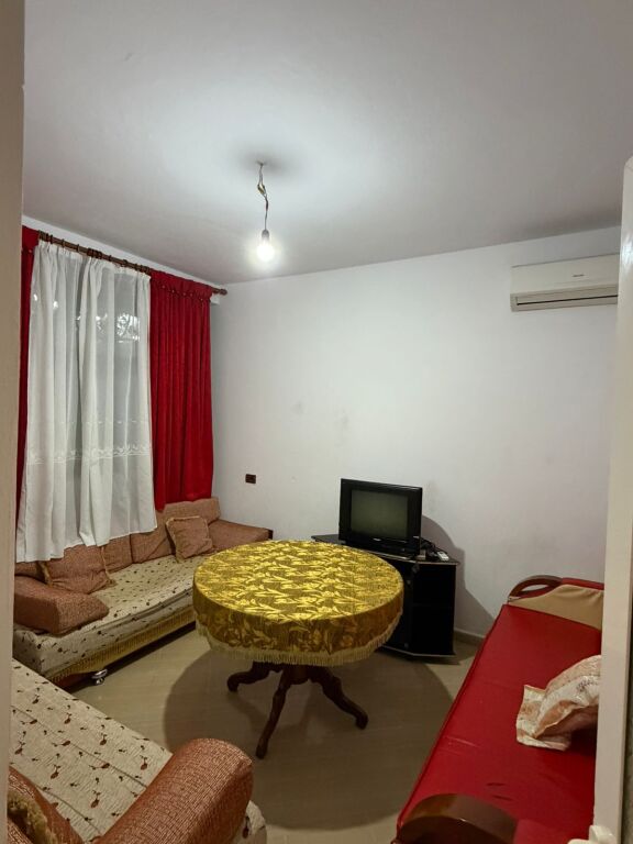 Apartament 2+1 per qera Prane Spitaleve Pediatria !