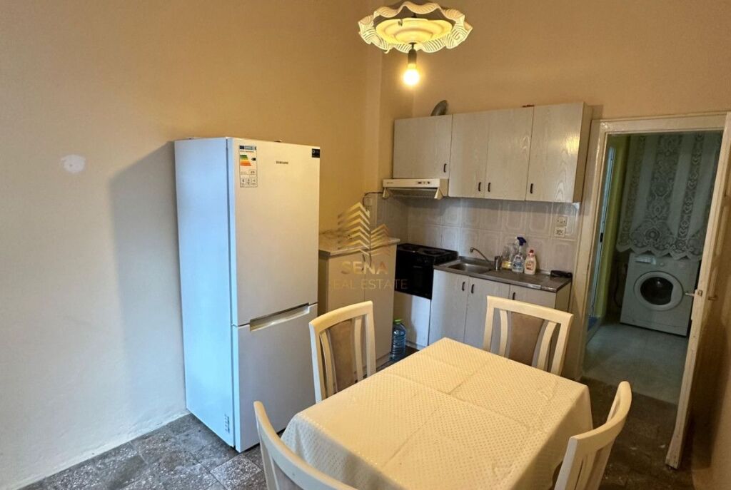 Qira, Apartament, 1+1+, Shallvaret, 45.000 Lek/muaj