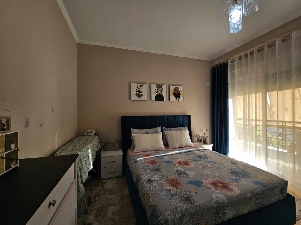 Apartament 2+1 per shitje te Ura e Kamzes