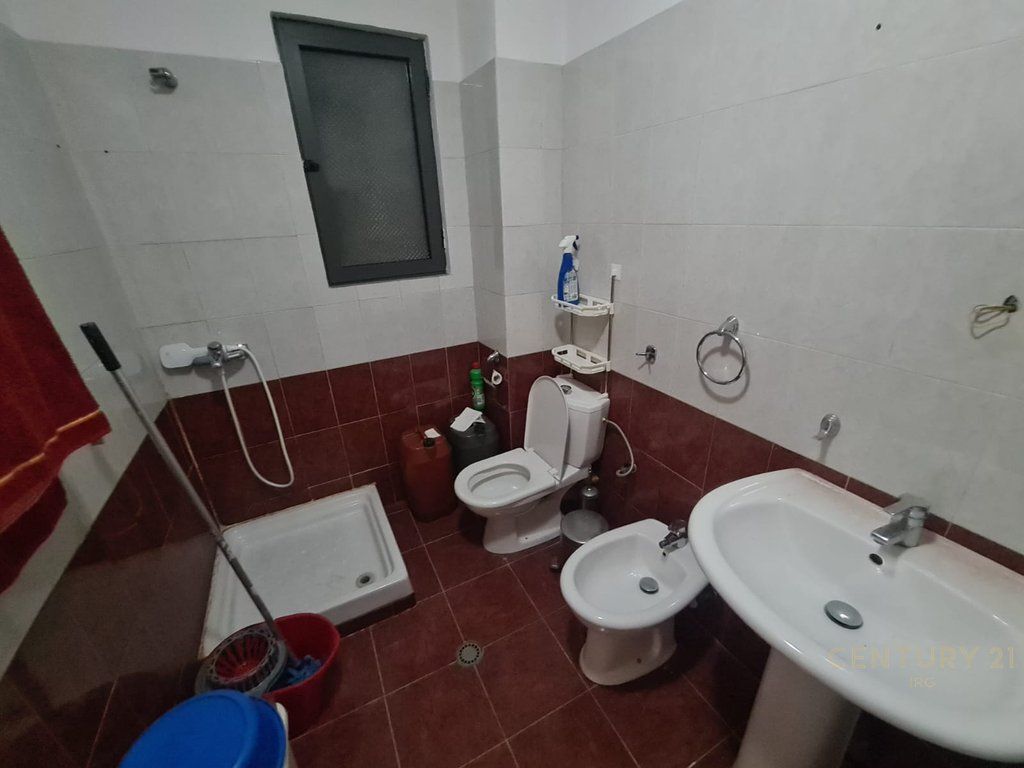 APARTAMENT 1+1 TEK RRUGA 5 MAJI!