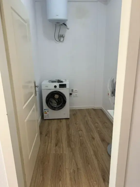 Qera | Apartament 2 + 1 | Rruga Ali Shefqeti | 370 €/muaj