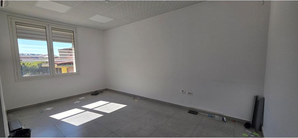 DELIJORGJI, RR. "KAVAJËS", GODINË 4 KATE ME QIRA! 13,500 € /Muaj
