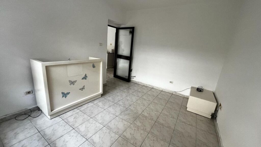 SHITET APARTAMENT 1+1 MYSLYM SHYR 130.000 EURO FH-79343