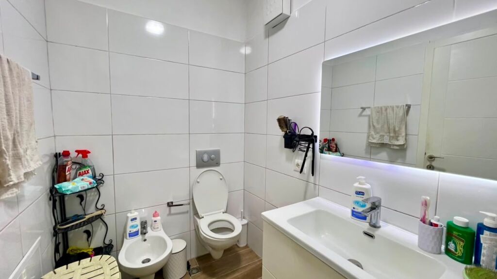 SHITET: 1+1 📍Yzberisht - Gjata Construction (Perballe Grand Gallery) - 140,000€ - Sp.70m² - Pallat i Ri V.2025 me Hipoteke