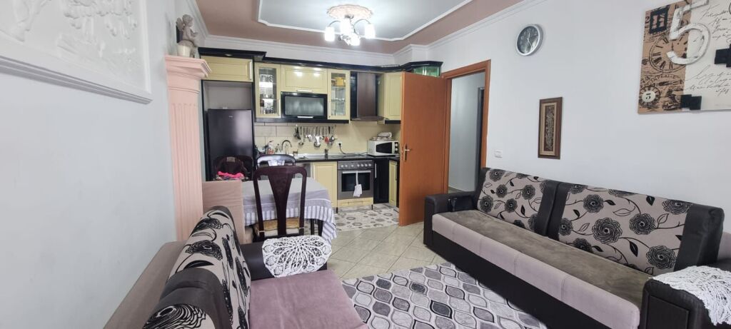 Jepet apartament 2+1 me qera