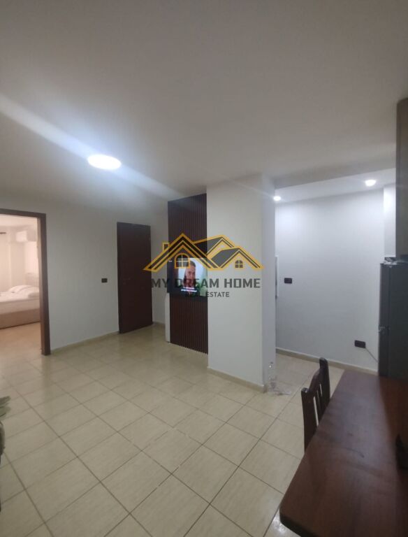 JEPET ME QIRA APARTAMENT 1+1 UKD NE DURRES!!