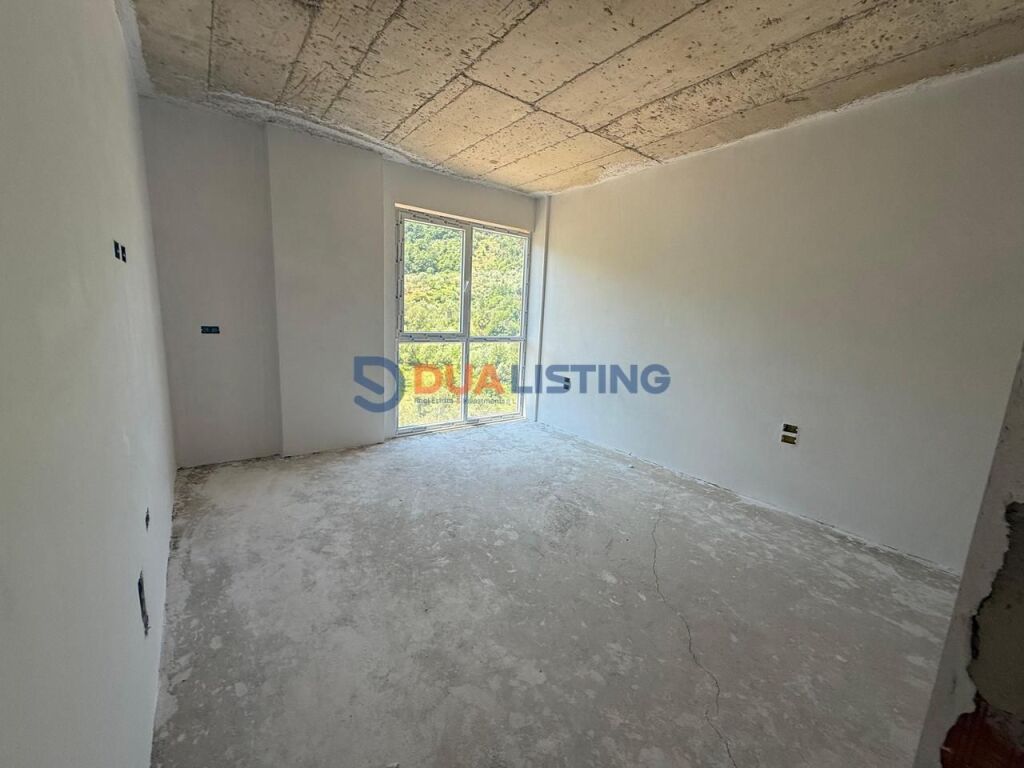 🏡 Duplex për Shitje 📍 Liqeni i Thatë, Tiranë