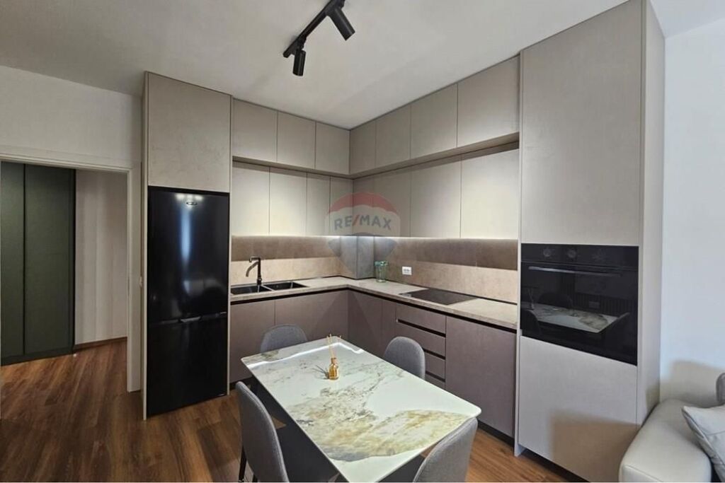 Appartamento 1+1 in affitto in Via Elbasanit!