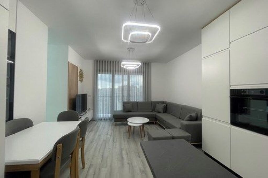 Apartment 2+1 +parking space for rent in Don Bosko!