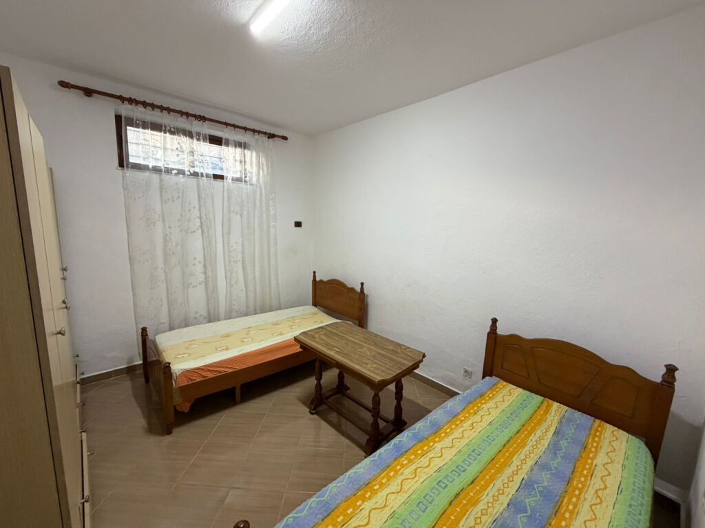 Apartament 2+1 per qera Prane Spitaleve Pediatria !