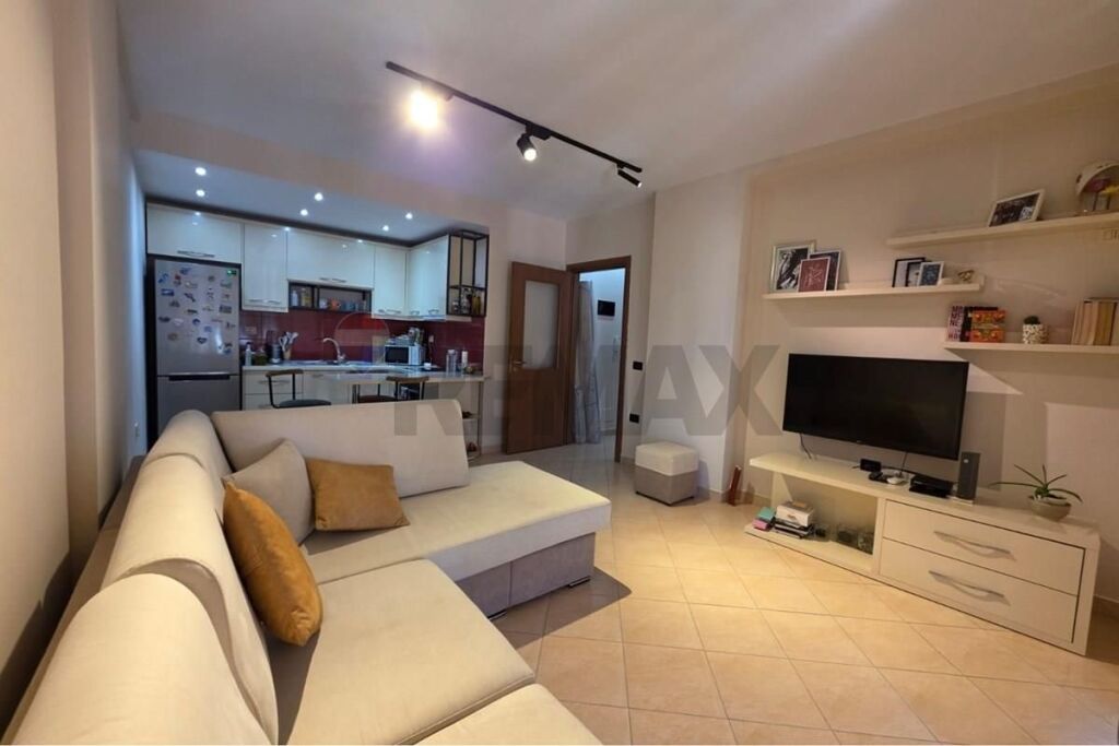 Apartament 1+1 per shitje ne Astir