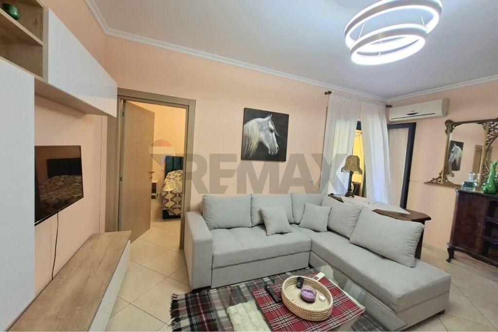 JEPET ME QIRA APARTAMENT 1+1 TEK PAZARI I RI