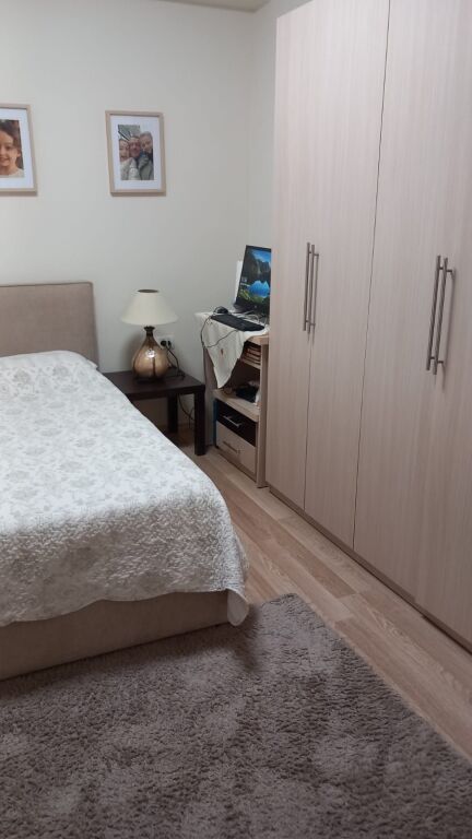 Shitet apartament 2+1 tek Bulevardi Zogu I