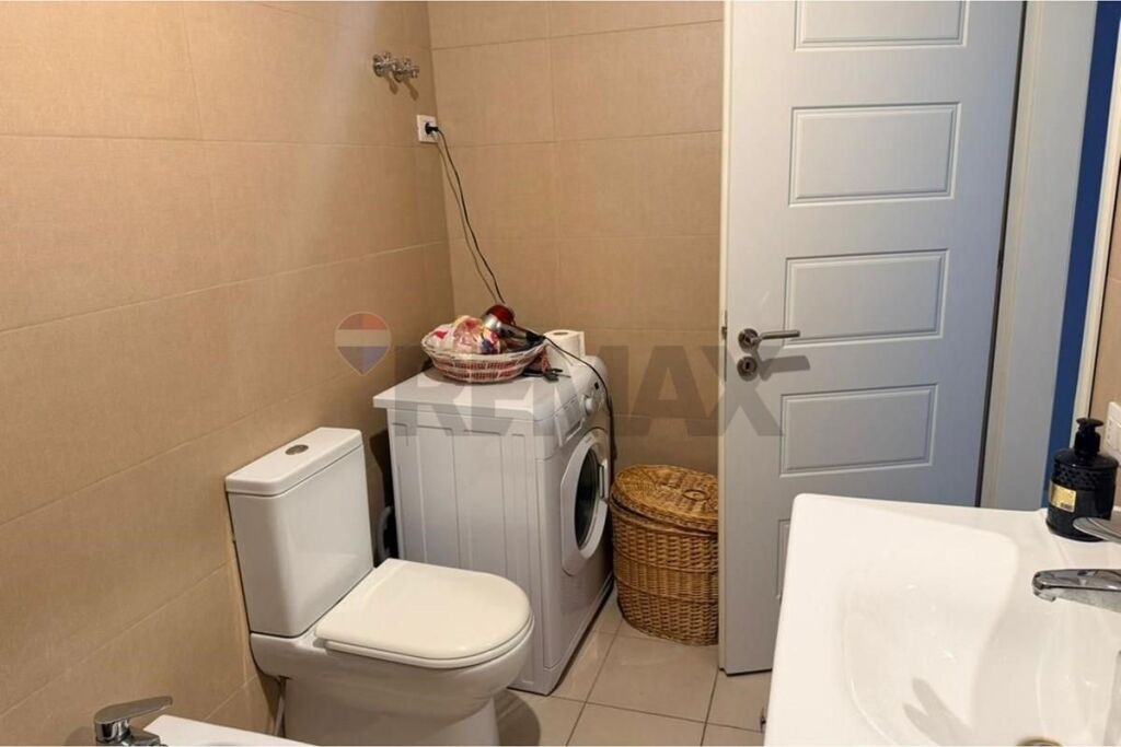 Apartament 2+1 me qira pranë Arlis, Rruga e Kavajës