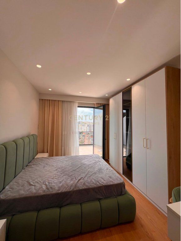 Modern 2+1+2 apartment with veranda for rent in Don Bosko