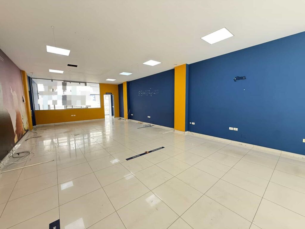 Shop for Rent at the Commune of Paris (ID BD21911) Tirana