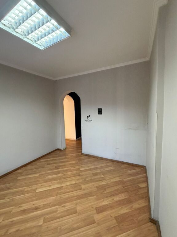 ZYRE ME QERA 70M2 RRUGA E KAVAJES 80.000 LEKE FH-79248