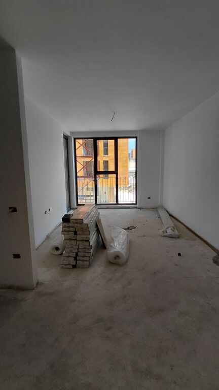 Siri kodra shitet Apartament 1+1 kati 2 i bosh