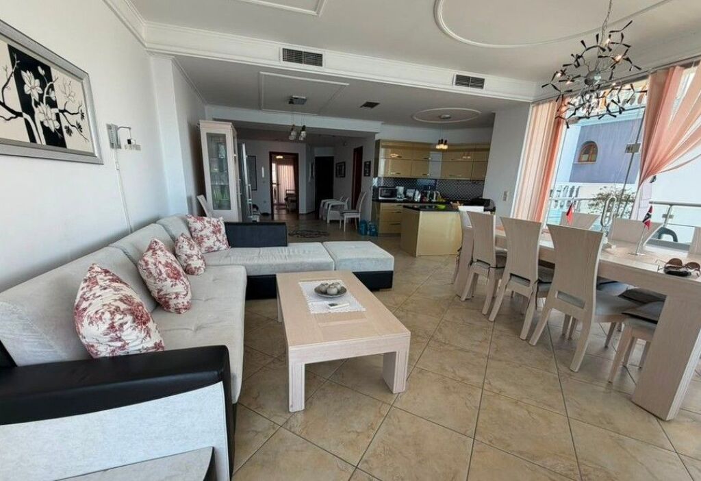 OKAZION! SARANDE, APARTAMENT ME PAMJE TE HAPUR NGA DETI 3+1+3 PER SHITJE