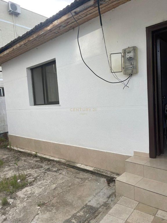 Shtëpi private 2+1 në shitje – Rruga Ali Derhemi, Tiranë 107,000 €