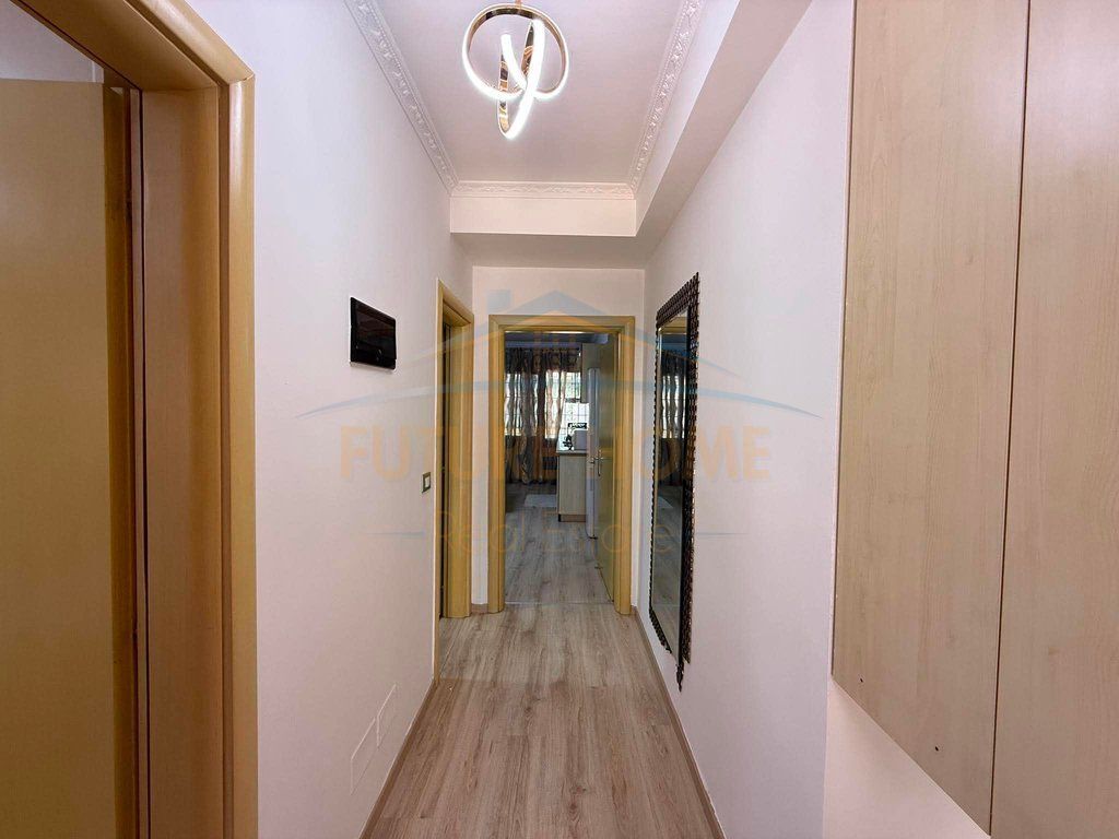 Shitet, Apartament 1+1, Don Bosko