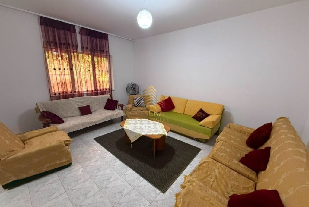 Qira, Hyrje Private, 2+1+blk+ Post Parkimi, Spital Amerikan 2, 50.000 Leke/muaj