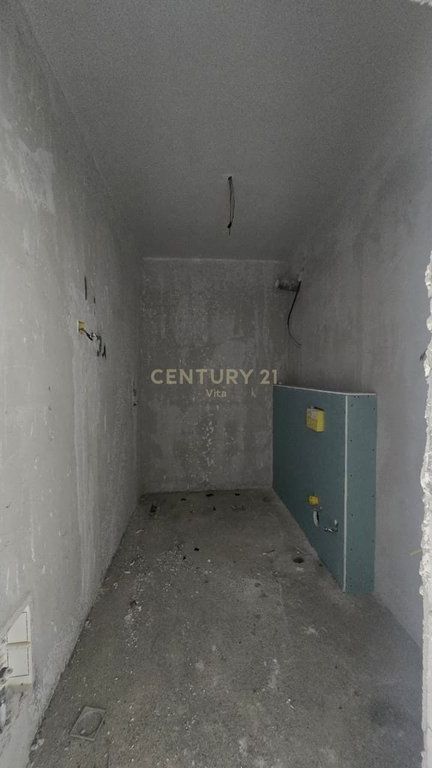 SHITET 1+1 NE " PORTO LALZI " HAMALLAJ ! 202,000 €