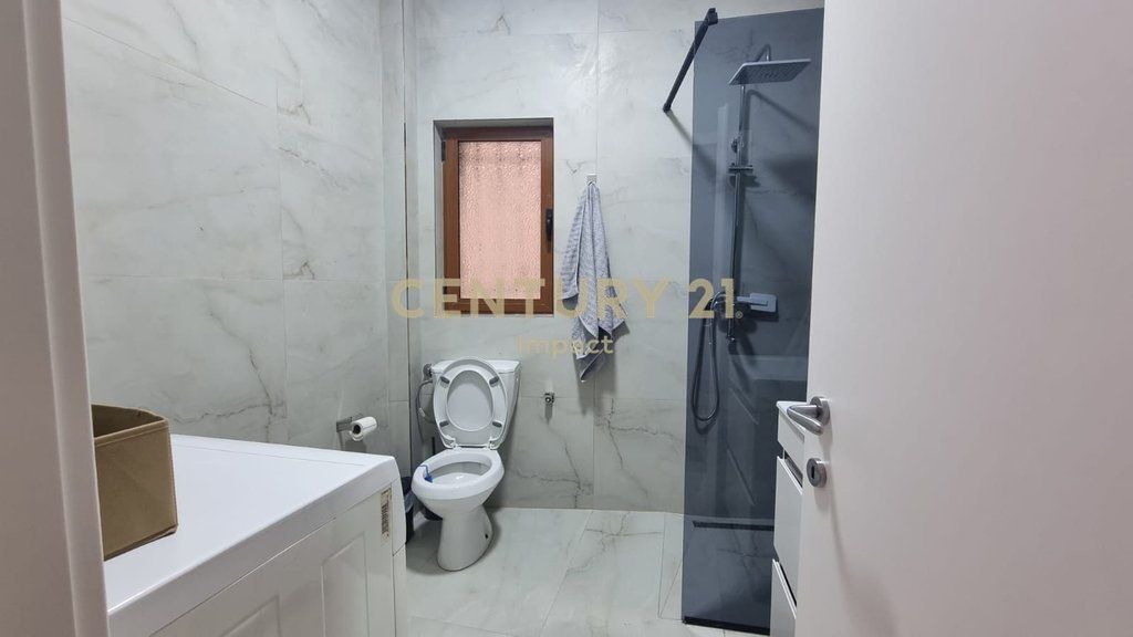 Shesim apartament 2+1 në Rrugen e Dibres, Tiranë !