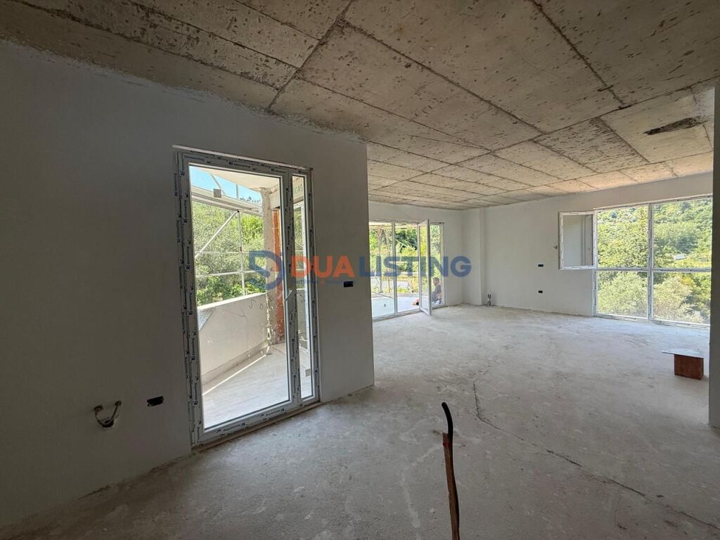🏡 Duplex për Shitje 📍 Liqeni i Thatë, Tiranë