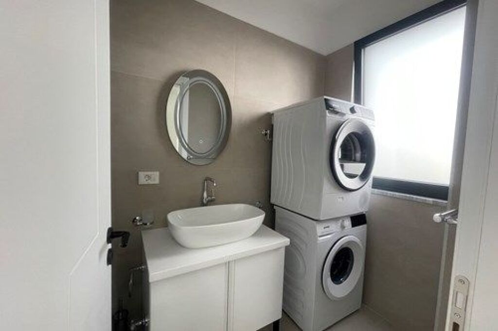 Apartment 2+1 +parking space for rent in Don Bosko!