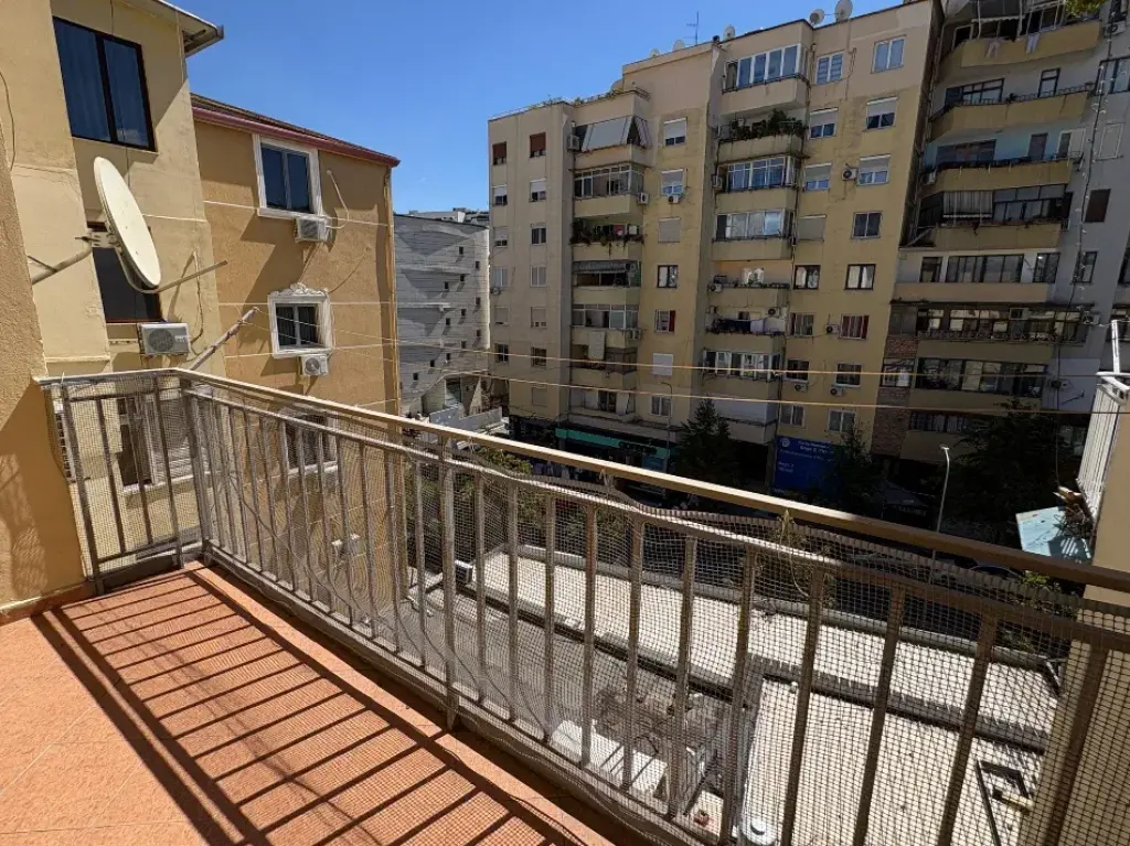 Affitto | Apartament 1 + 1 | Rruga e Elbasanit | 550 €/mese