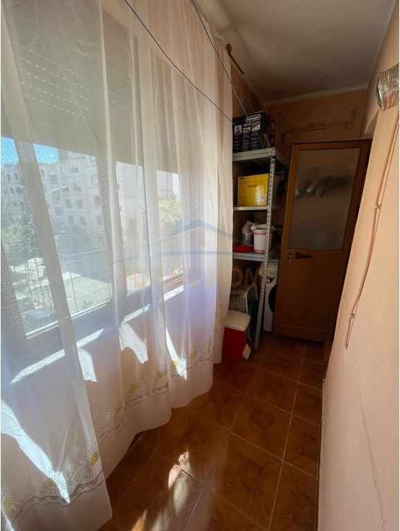 Qera, Apartament 2+1, Ish Parku i Autobuzave , Tirane.